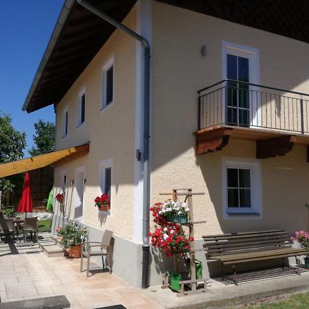Landhof Ella - Ferienhaus Vor Den Toren Salzburgs Petting Eksteriør billede